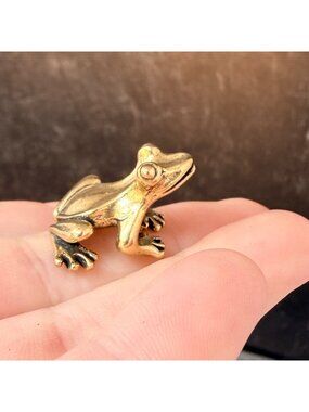 Brass Frog Figurine Miniature Renewal Totem Altar Decor Spirit Animal 1970s Styl